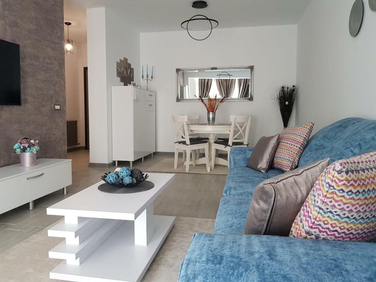 Ranya Apartments Alezzi Beach Resort Năvodari المظهر الخارجي الصورة