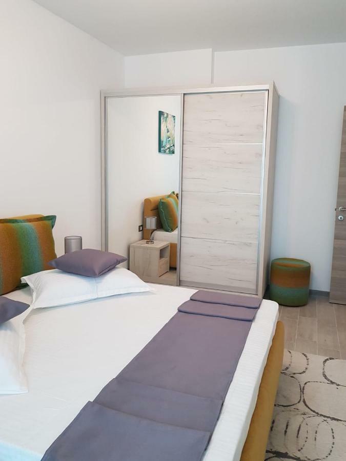 Ranya Apartments Alezzi Beach Resort Năvodari المظهر الخارجي الصورة